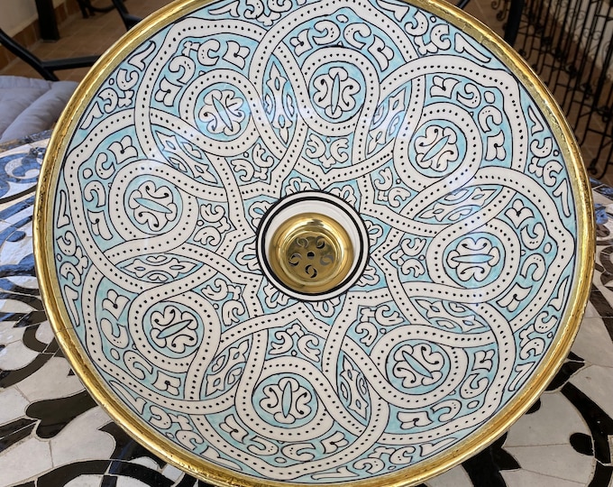 Rustic Charm: Handmade Washbasin with Exquisite Brass Rim