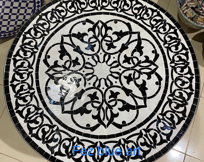 Round mosaic table / zellige table/ handmade moroccan mosaic table/ mosaic crafts.