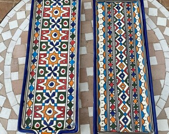 Ensemble de 2 plat à cake en ceramique marocain, fait main et peint a la main . Set of 2 Moroccan ceramics tray/ plateau rectangulaire