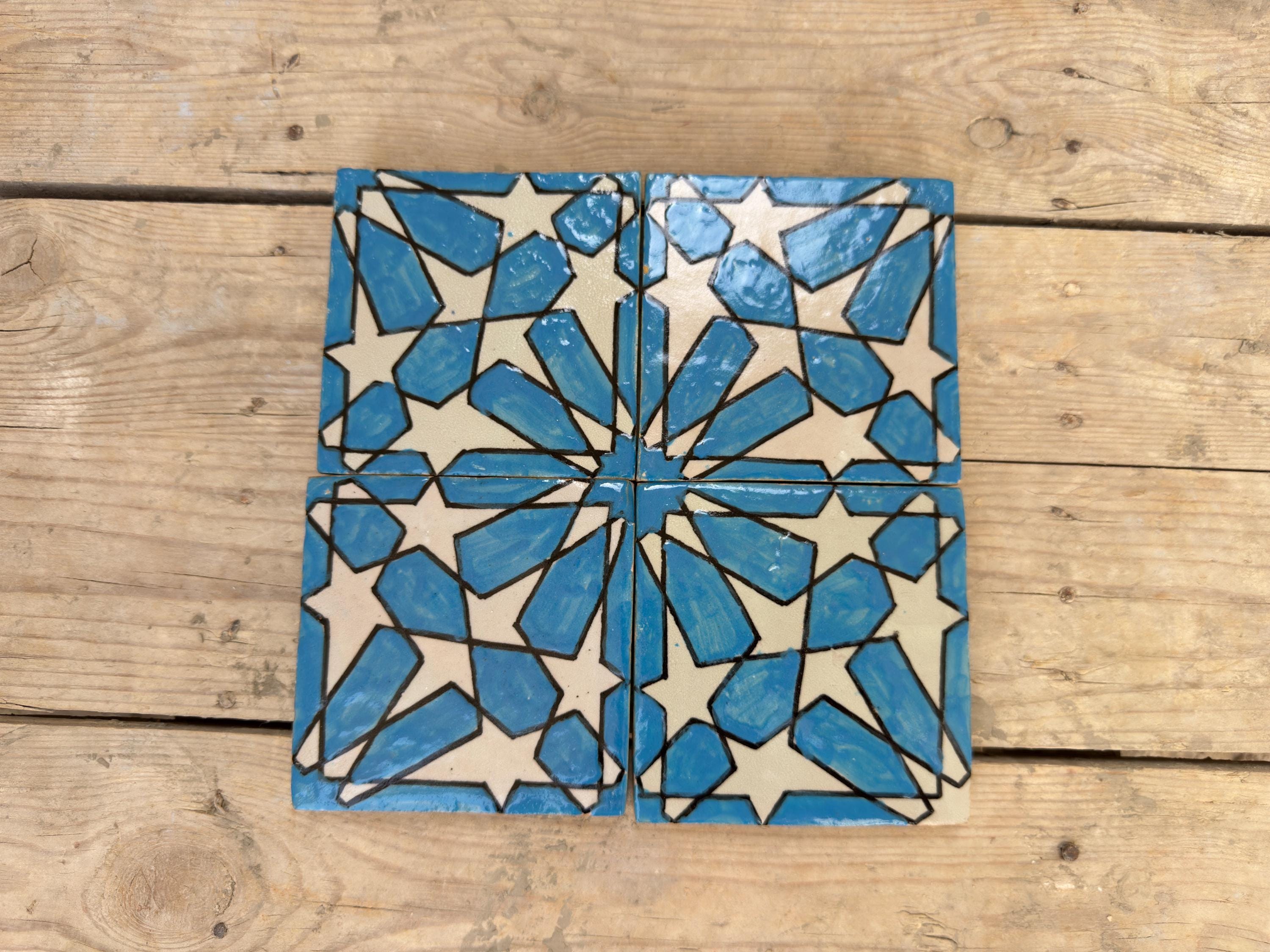 Society6 ケース Cornflower Blue Moroccan Hand Painted Handmade-tile-decorative-