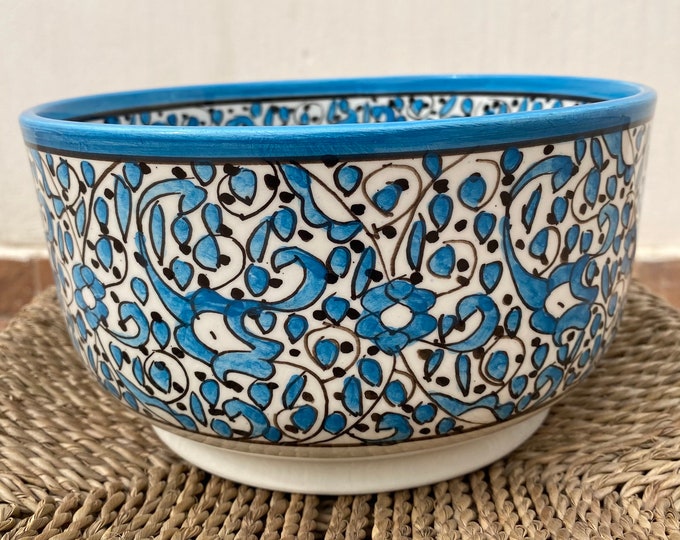 Handmade and hand painted Moroccan ceramic salad bowl. Moroccan salad bowl, handmade, hand painted.