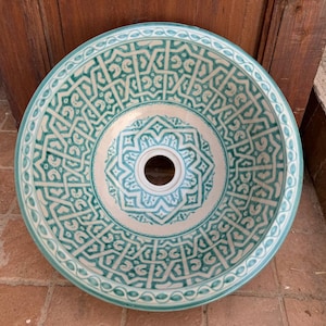 Enchanting Emerald: Handmade Moroccan Washbasin - Authentic Artistry in Green & White