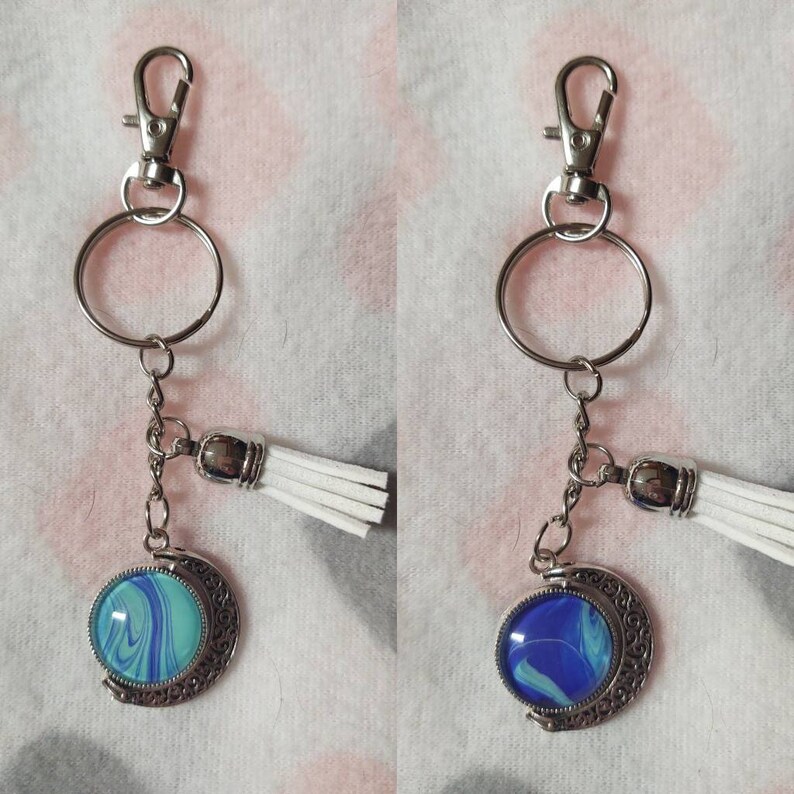 Light /& Dark Side of the Moon Keychain