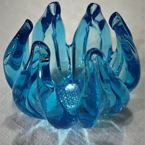 Deep Blue Glass Spike Leaf Round Trinket Dish.