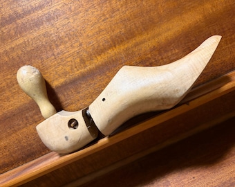 Vintage Cobblers Shoe Form Wood Articulated Small.