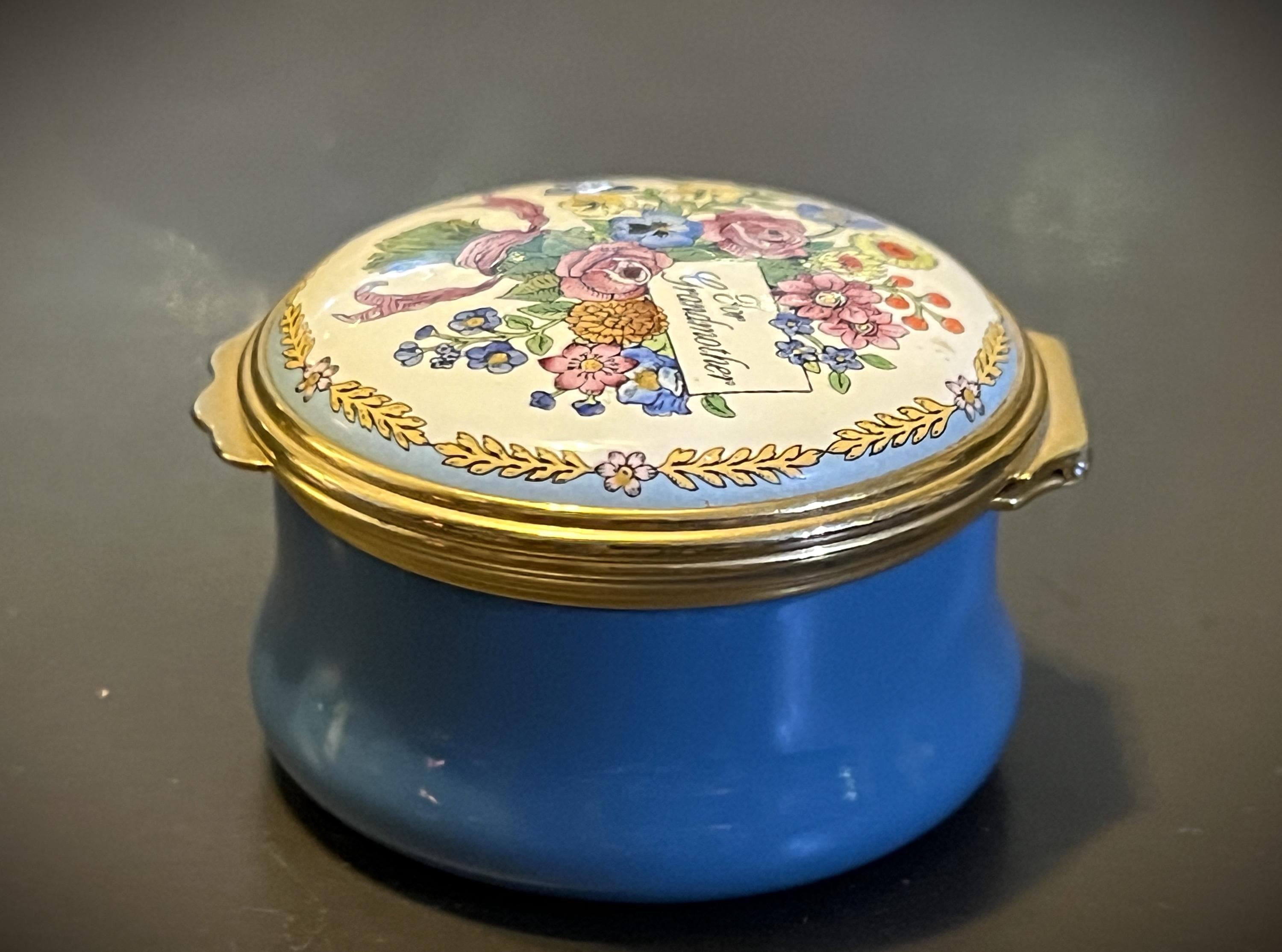 英国王室御用達　HALCYON DAYS ENAMELS 小物入れ ピルケース HALCYON DAYS ENAMELS ハルシオンデイズ イギリス 小物入れ