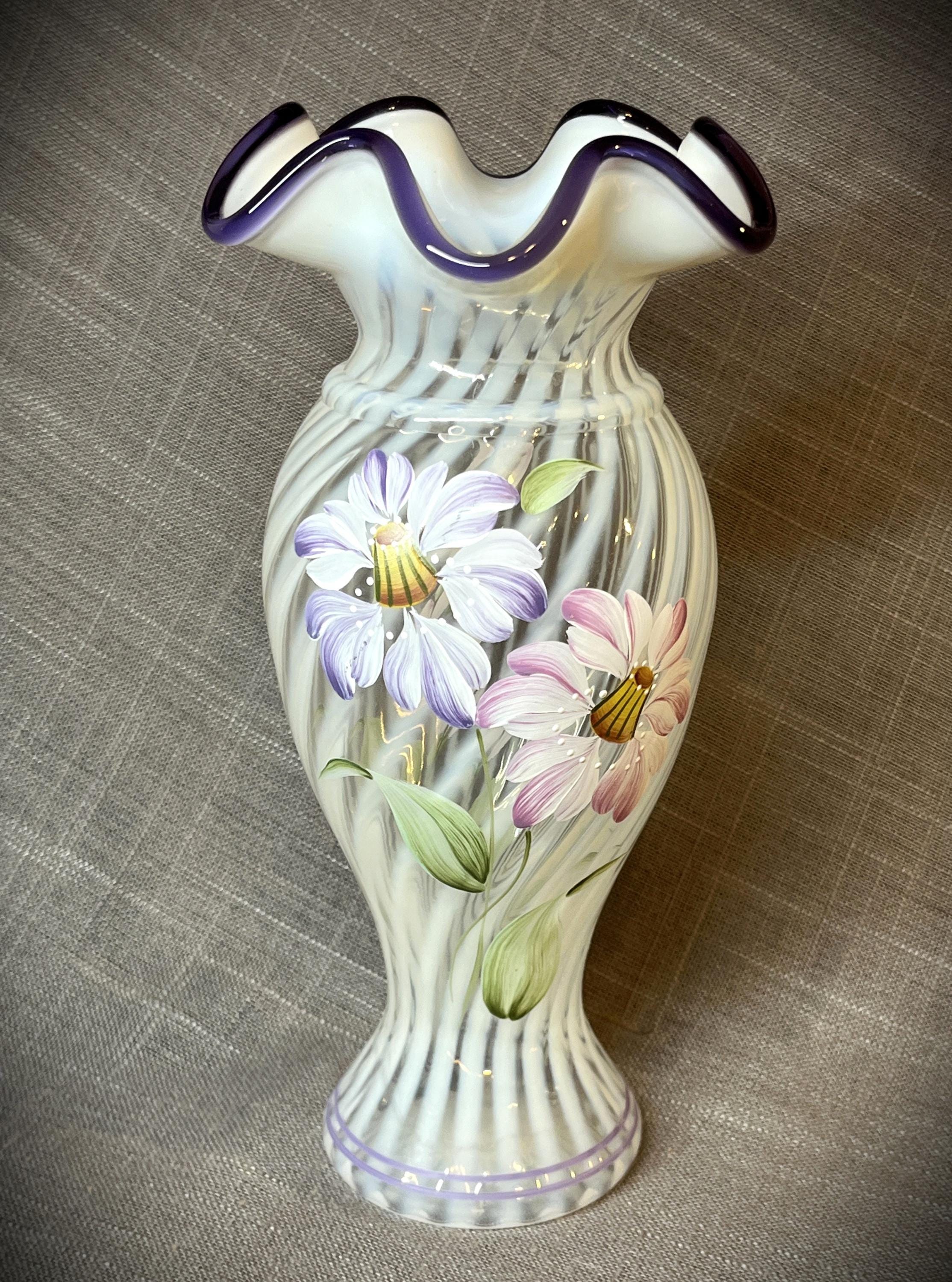 Fenton vase signed - Etsy 日本