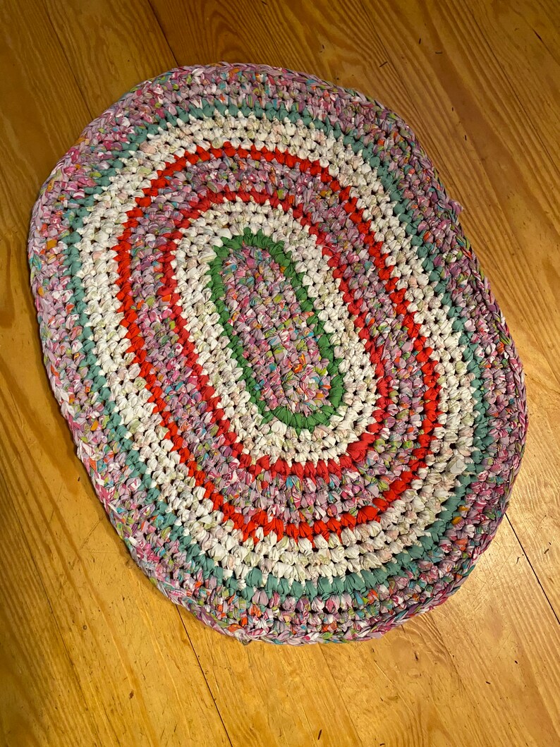 Washable cotton rag rug handmade with recycled linens. Etsy 日本