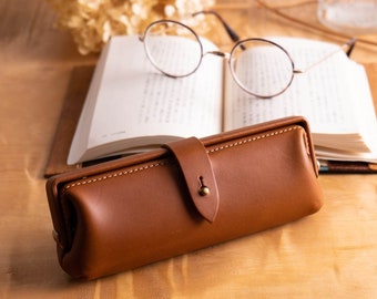 PAKA S / Doctor Bag Style Glasses Case / COGNAC / Valentine's Day gift / personalized gift / handmade