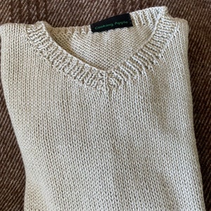 Hand knitted cotton V-neck jersey image 3