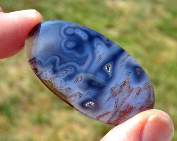 Belle Belle Belle mousse bleu Agate Designer Cabochon ovale forme découpée dans un oeuf de tonnerre, translucide deux Quartz Druzy Patches 47 x 25 x 5,7 mm #8888BMA 85a404 Belle Belle Belle mousse bleu Agate Designer Cabochon ovale forme découpée dans un oeuf de tonnerre, translucide deux Quartz Druzy Patches 47 x 25 x 5,7 mm #8888BMA 85a404