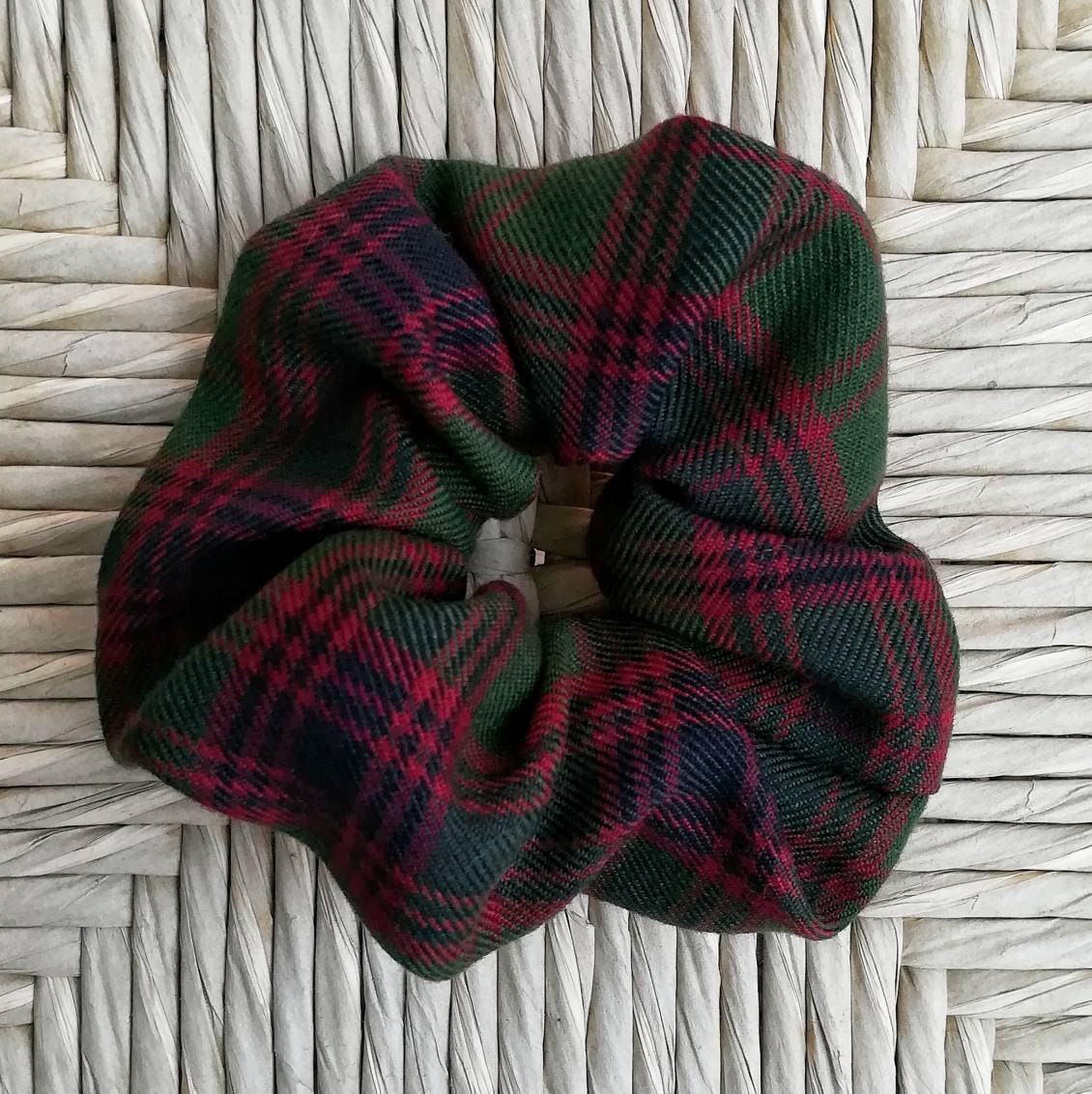 Elastici per capelli o scrunchies: 5 motivi per scegliere scrunchies