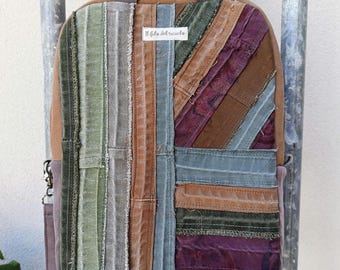 Handmade Denim Backpack – Upcycled Jeans Backpack – Unique Patchwork Bag – Sustainable Slow Fashion Accessory