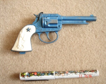 Vintage Lone Star Cub diescast toy gun 15cm length Wild West very, very rare collector's item