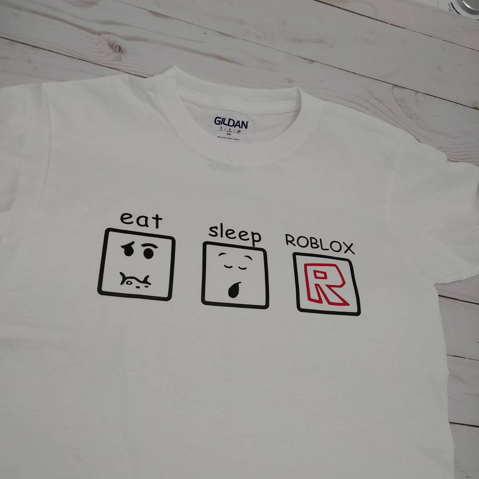 T Shirts Roblox Black Rldm - light blue roblox letter r short sleeve t shirt tee tops