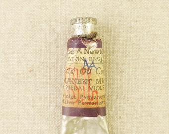 Permanent Mauve - Vintage Winsor & Newton Artists' Oil Colour - 2 inch tube