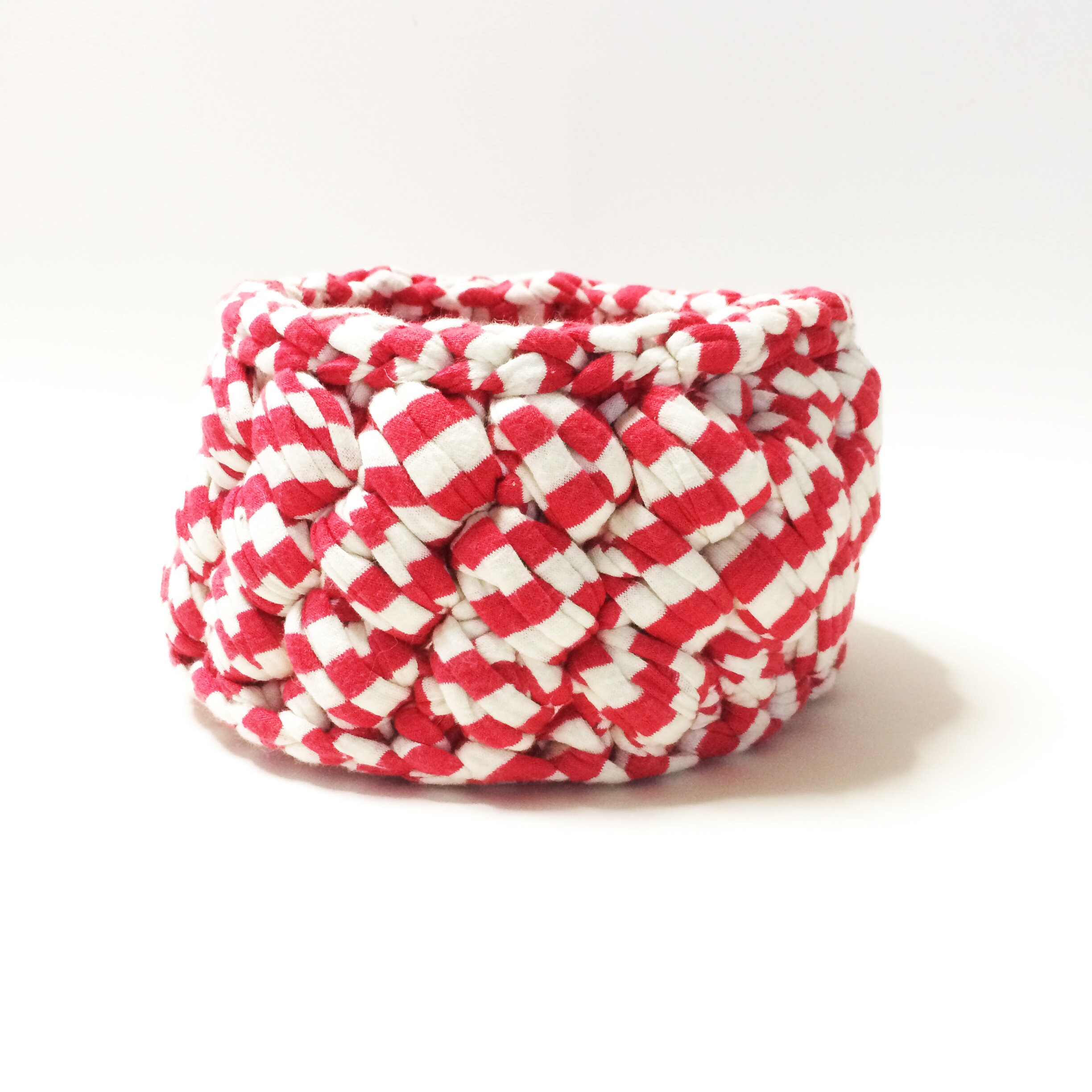 Panier Au Crochet - Rouge et Blanc