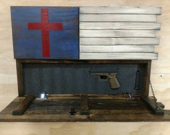 Liberty Home Concealment Dual Compartment Small Christian Flag