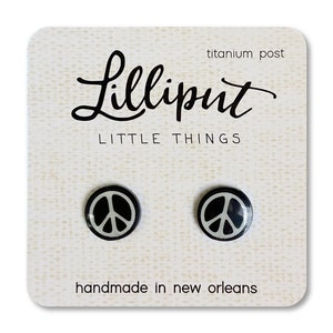 Peace Sign Earrings // Peace Sign Studs // 70s Earrings // Hippie Earrings // Hippie Style // Boho Festival Style