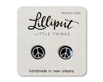Peace Sign Earrings // Peace Sign Studs // 70s Earrings // Hippie Earrings // Hippie Style // Boho Festival Style