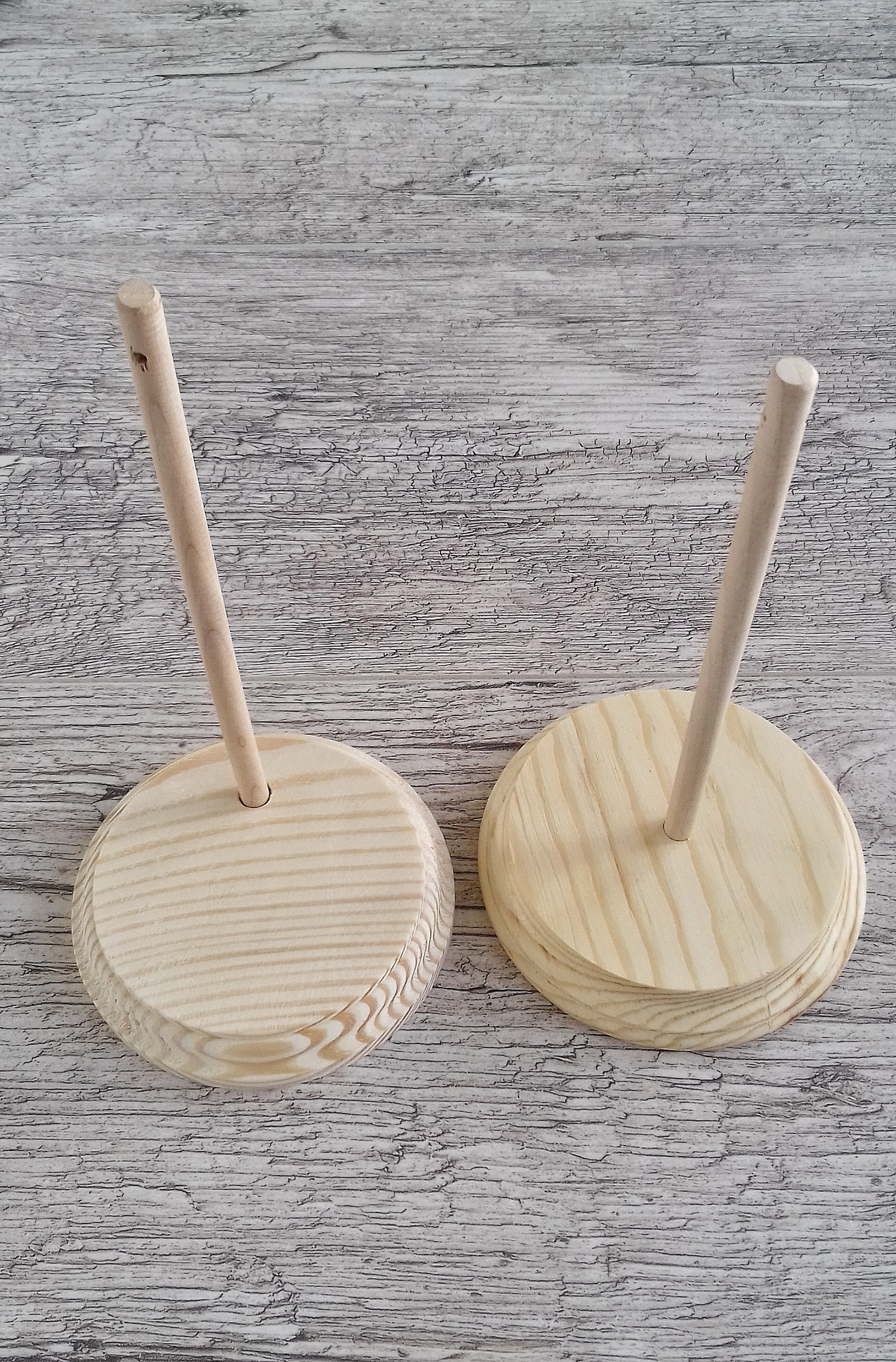 Doll stand wood Display stand Doll display Doll holder Blythe | Etsy