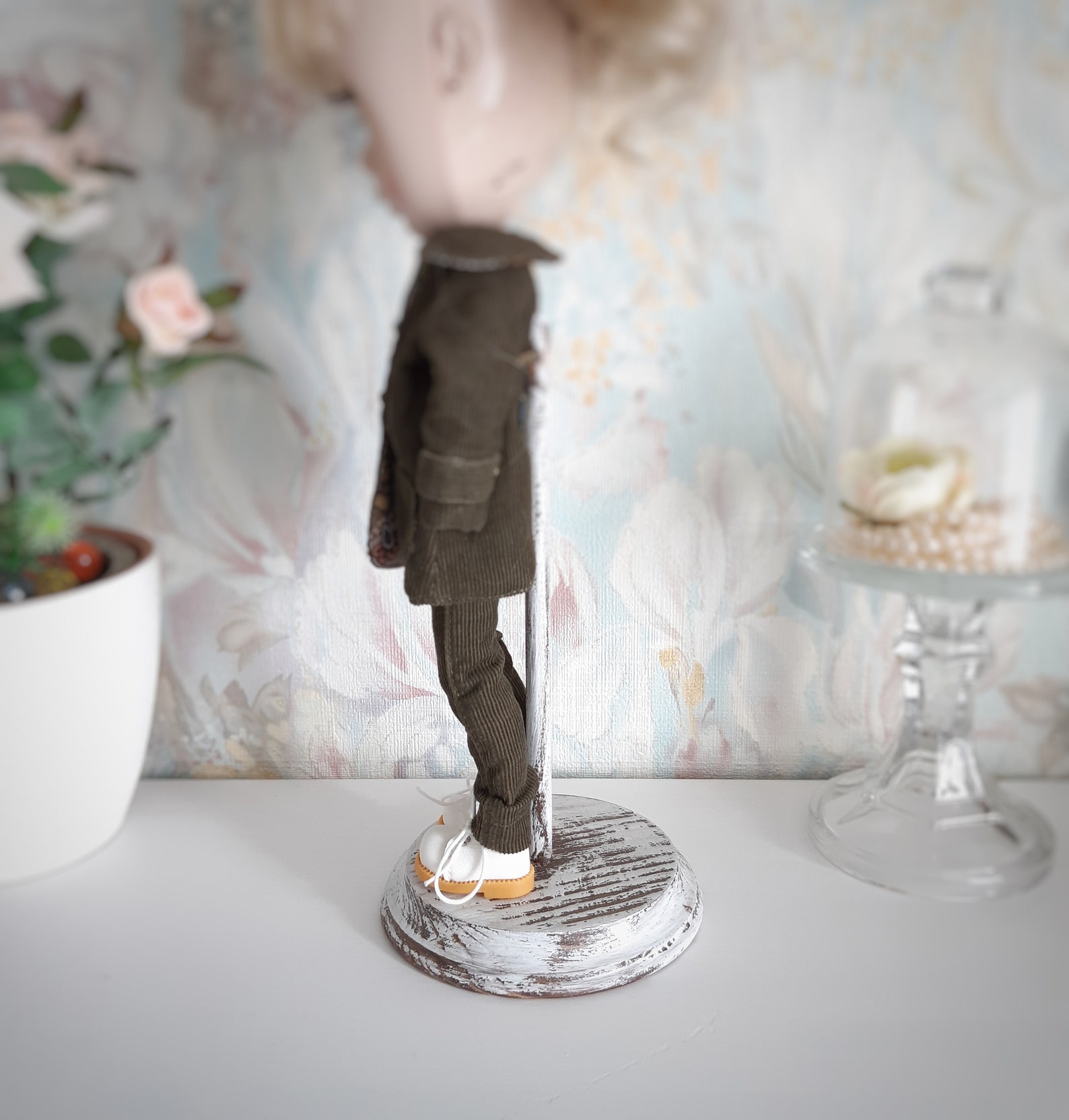 Doll stand wood Display stand Doll display Doll holder Blythe Etsy