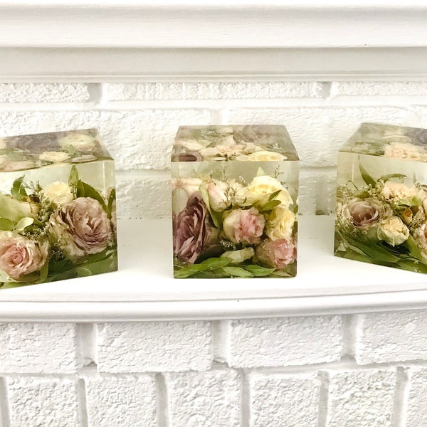 Custom|Resin Art|Wedding Bouquet|Preserved Flowers|Cube|Keepsake|Gift |Art|Home|Decor|Bride|Groom|Memorial|Funeral|Floral| Anniversary|Love