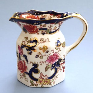 Masons Ironstone Blue Mandalay large Fenton jug 14.5 cm, inspired by the Orient, hand decorated with gilt.