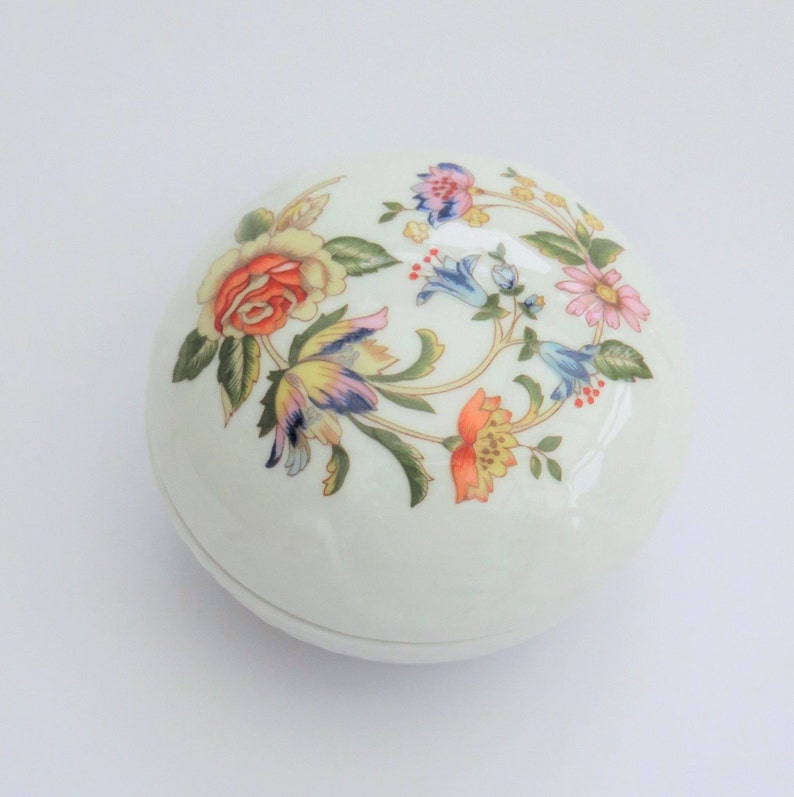 English fine bone china. decorated with flowers Aynsley Cottage Garden round lidded trinket bowl pin dish
