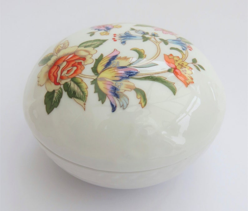 English fine bone china. decorated with flowers Aynsley Cottage Garden round lidded trinket bowl pin dish