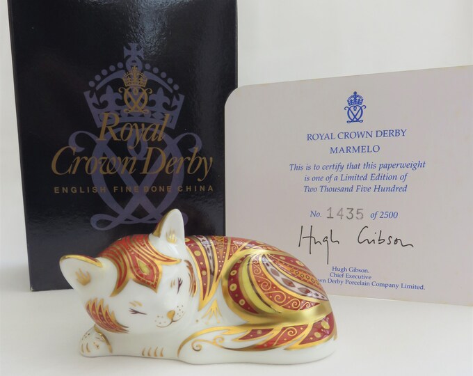 Royal Crown Derby Marmelo Sleeping Kitten Paperweight, Gold Stopper