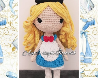 Alice amigurumi doll // Alice amigurumi doll