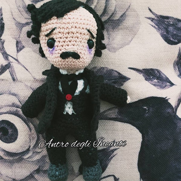 Edgar Allan Poe amigurumi pop//Edgar Allan Poe amigurumi pop