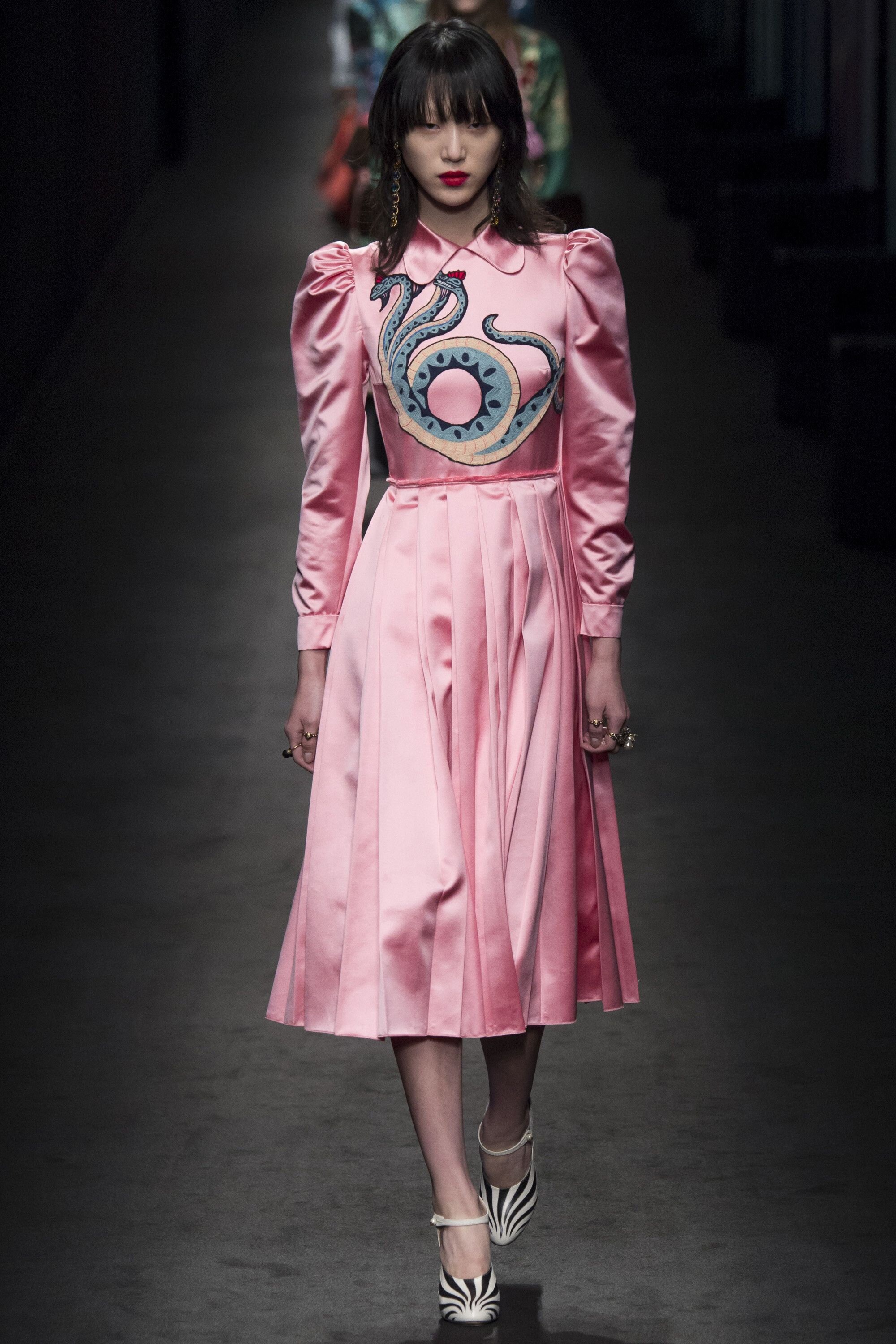 Gucci Fw 2016 Silk Dress Snake Embroidery Acdc Runway Rare Pink
