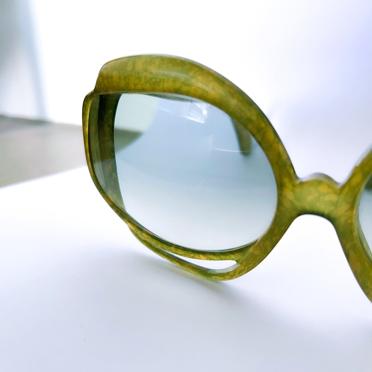 小物 Dior Vintage Sunglasses Olive Green CD Dior Vintage Sunglasses Olive Green Frame CD | eBay