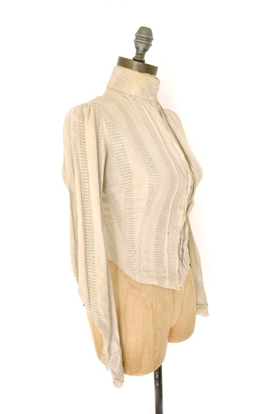 Vintage tattered Victorian Bodice Ivory Cream / Vi
