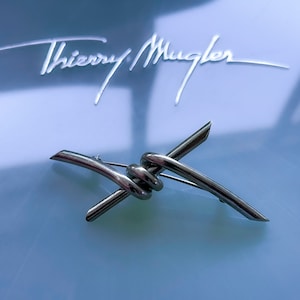 Thierry Mugler Rare Silver Metal Barbed Wire Brooch Pin