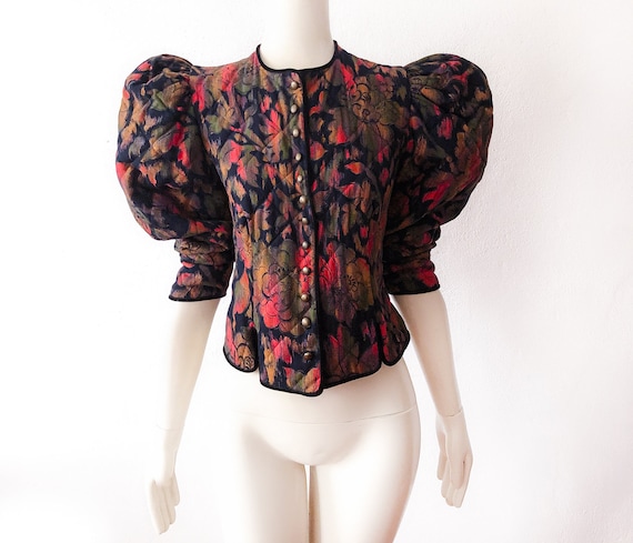 Lovely Vintage Bodice Quilted Top Puff Puffy Shoul