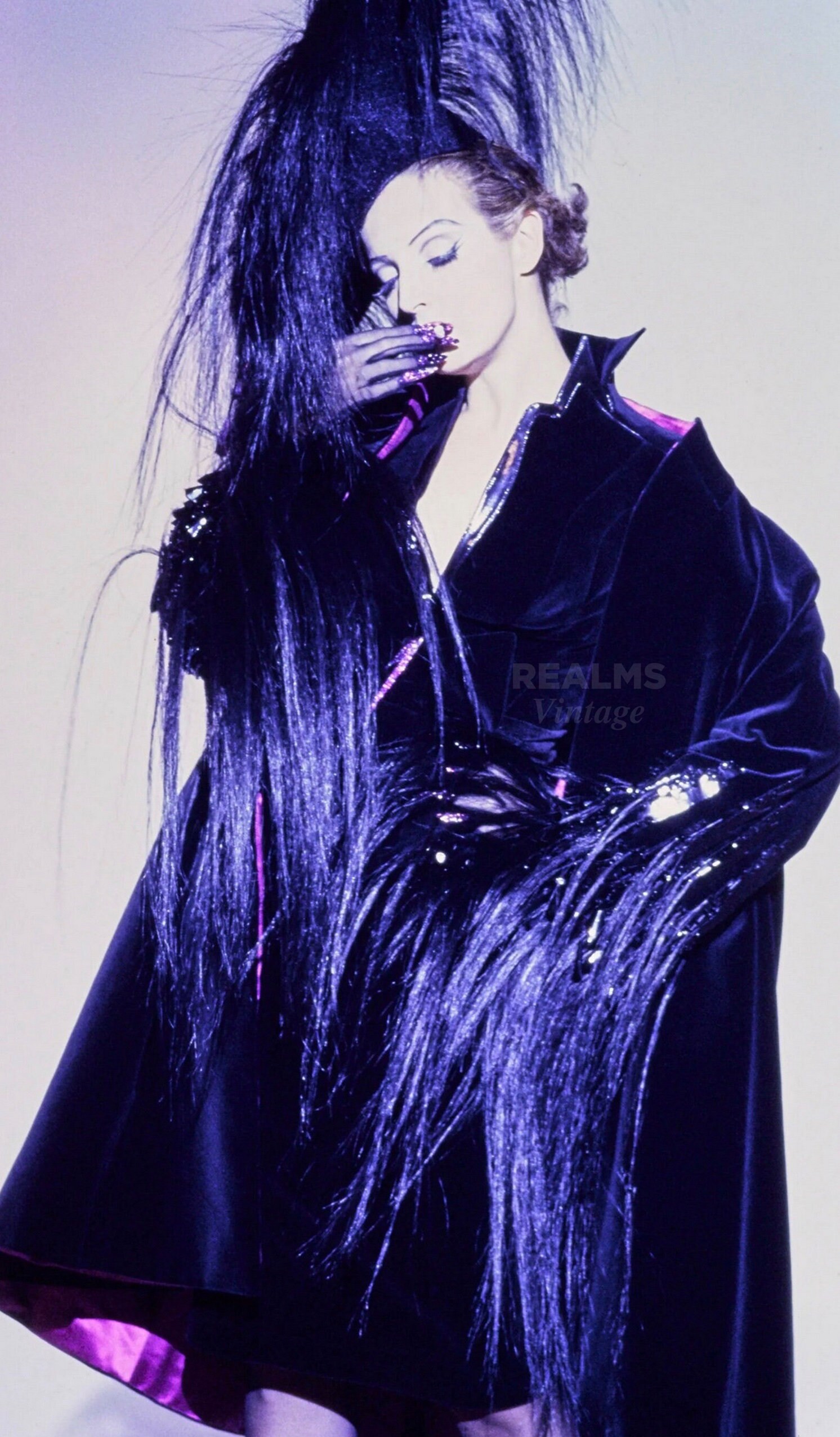 Thierry Mugler FW1995 Archival Dramatic Runway Silk Jacket Thierry Mugler FW1995 Archival Dramatic Runway Silk Jacket