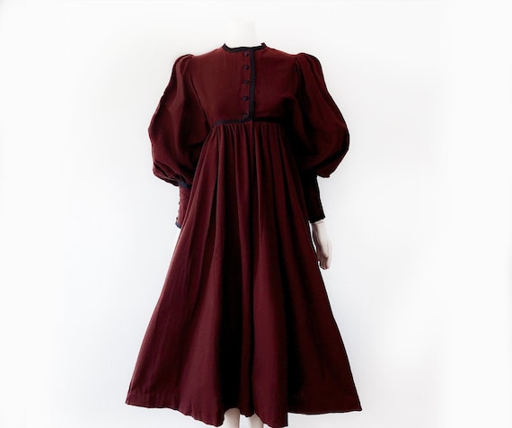 Pufffy Mutton Sleeves 1970s Dress Russian Vintage