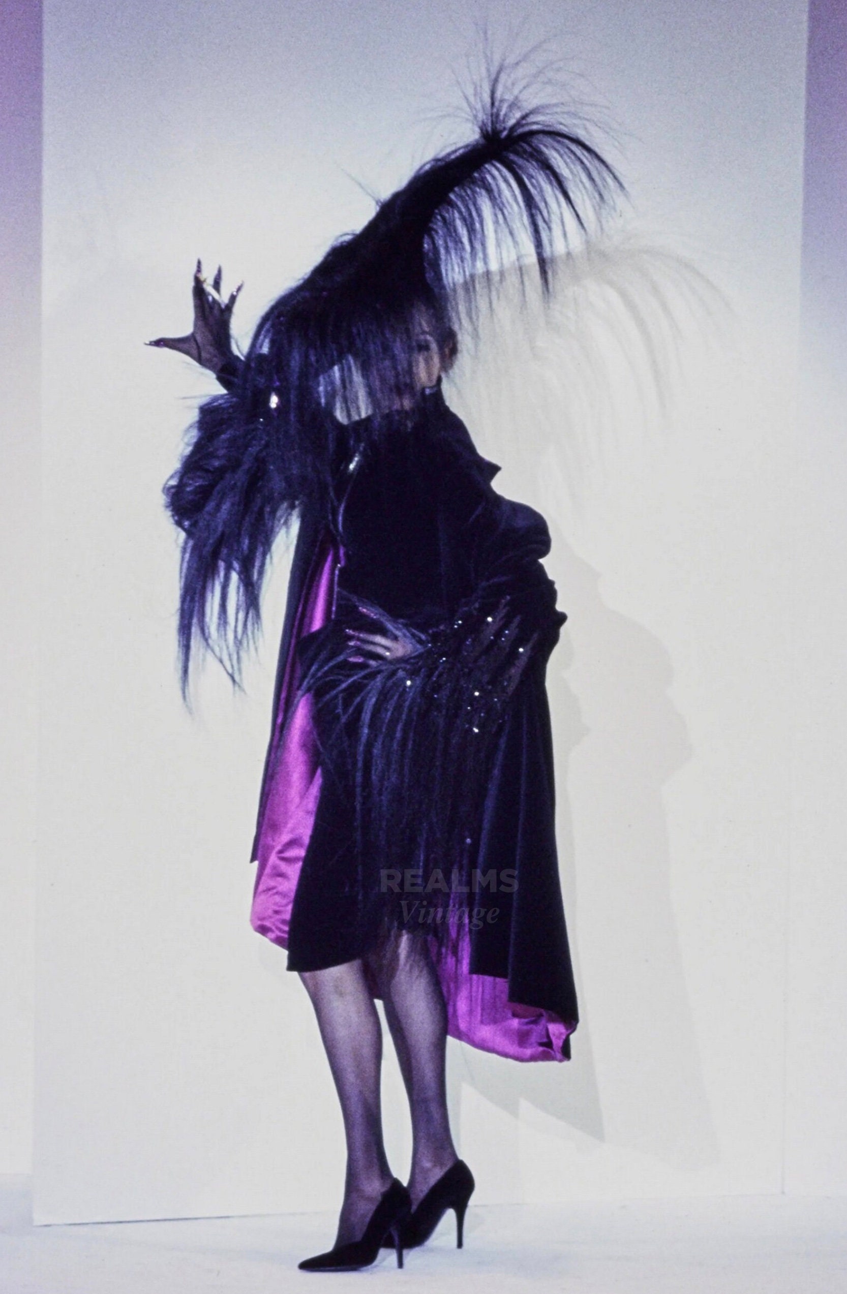 Thierry Mugler FW1995 Archival Dramatic Runway Silk Jacket Thierry Mugler FW1995 Archival Dramatic Runway Silk Jacket