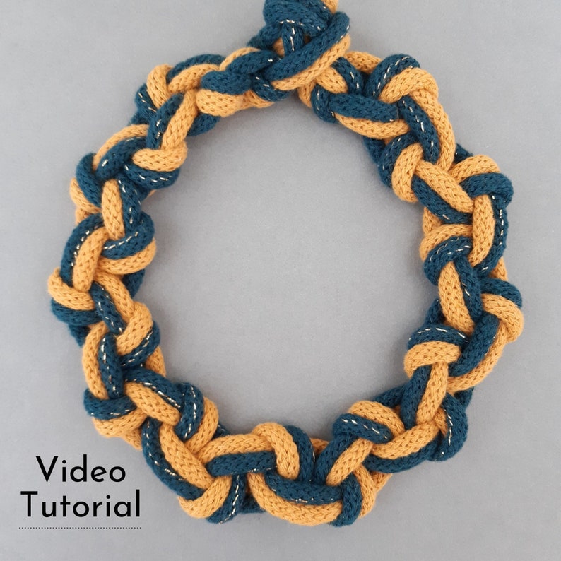 Macrame Necklace Tutorial Video Pattern for a Macrame Knot Two Colour Necklace image 1