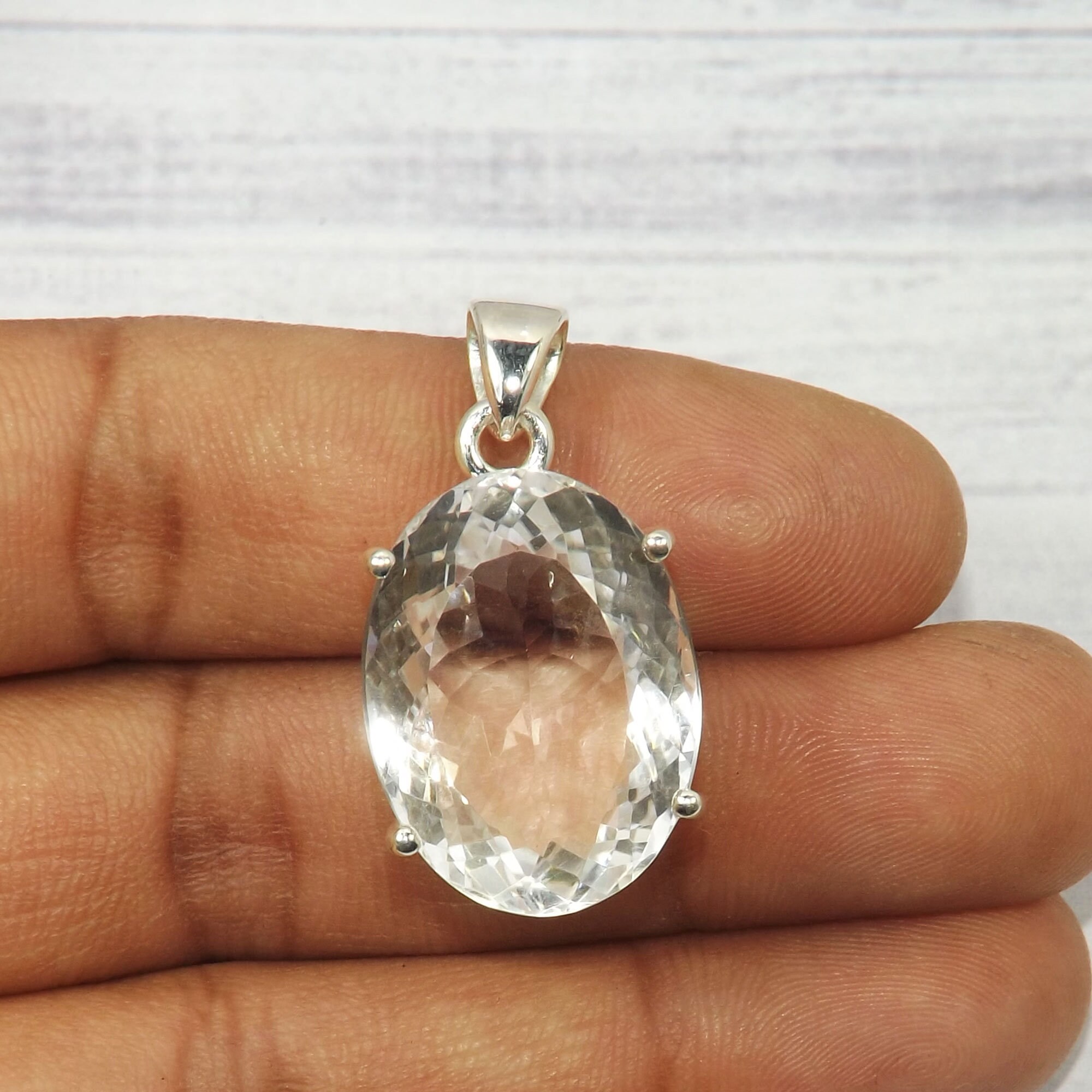 Gros pendentif marquise Pierre de lune bleue Tourmaline
