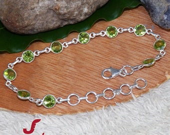 Peridot Bracelet, Green Bracelet, Sterling Silver Bracelet, Gemstone Bracelet, Mother Day Gift, Adjustable Bracelet, Peridot Jewelry, J90103