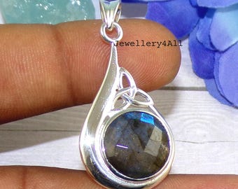 Pendentif En Labradorite Naturelle Bleue - Forme Ovale - Monture Argenté Plaqué - Fait Main - Neuf Sans Emballage