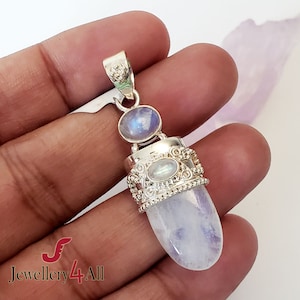 Blue Fire Regenbogen Mondstein Anhänger: Sterling Silber Cabochon