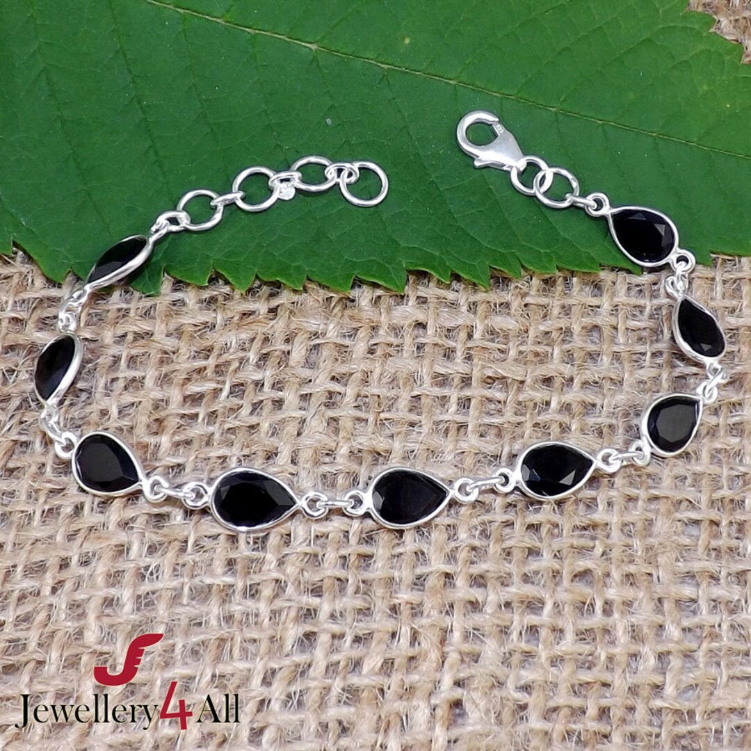 Black Onyx Bracelet, Onyx Jewellery, Sterling Silver Bracelet, Delicate Bracelet, Dainty