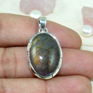 AAA Purple Labradorite Pendant- Solid 925 Sterling Silver Pendant- Birthstone Pendant-Healing Stone Labradorite 16x22mm,For Her,L061616