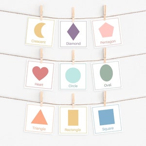 Tarjetas didácticas con formas, colores suaves