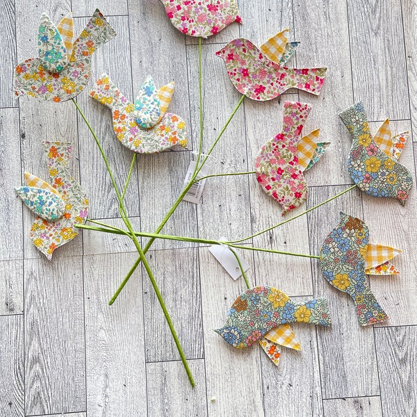 Cottage Core Floral Bird Pick , Bird Flower Wreath Attachment, Spring floral pick, Granny Core, Granny Chic Birds